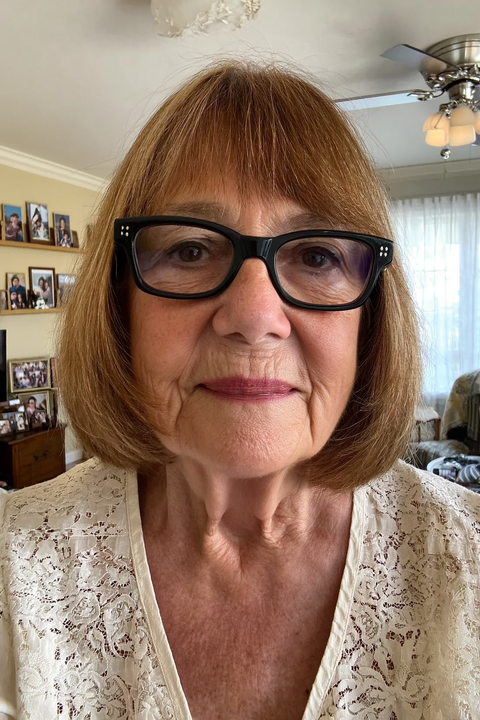 Ria P., 62